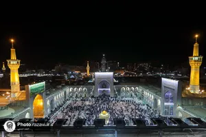 حال و هوای حرم مطهر رضوی در شب میلاد حضرت زهرا (س)