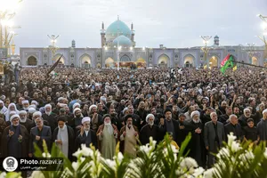 وداع با پیکر رئیس&zwnj;جمهور شهید و همراهان در مشهدالرضا&zwnj;&zwnj;علیه السلام -1
