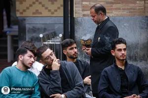جلسه دفاع از پایان نامه دانشجویان دانشگاه امام رضا علیه&zwnj;السلام در حرم مطهر رضوی
