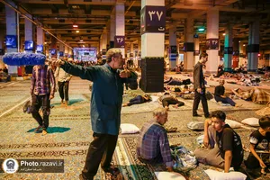 اسکان زائران دهه آخر صفر در پارکینگ&zwnj;های حرم مطهر