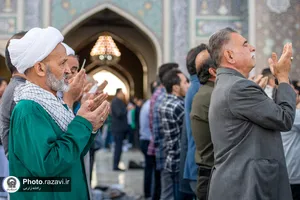 اقامه نماز عید سعید فطر در حرم مطهر رضوی
