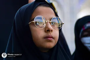 تشرف جمعی از بانوان سرپرست خانواده قمی به حرم مطهر رضوی