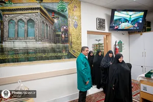 بازدید خادمیاران یگان صیانت حرم مطهر رضوی از شمیم رضوان و نمایشگاه رواق خدمت