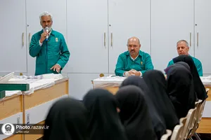 بازدید خادمیاران یگان صیانت حرم مطهر رضوی از شمیم رضوان و نمایشگاه رواق خدمت