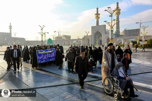 تشرف زائران حاشیه شهر مشهد به حرم مطهر رضوی