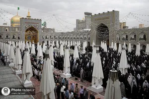 اقامه نماز عید قربان در حرم مطهر رضوی