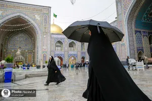 بارش باران بهاری در حرم مطهر رضوی
