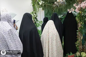 تشرف دختران دهه هشتادی به حرم مطهر رضوی