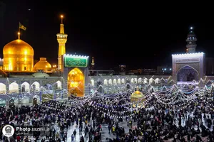 حال و هوای حرم مطهر رضوی در شب میلاد امام حسین علیه&zwnj;السلام