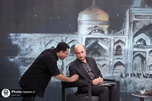 شب شعر ذره و خورشید