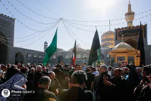 حرم مطهر رضوی در روز شهادت حضرت زهرا سلام&zwnj;الله علیها 
