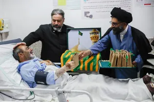 حضور خدام حرم مطهر رضوی در بیمارستان شهید کامیاب مشهد
