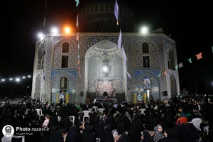 عزاداری شب عاشورای حسینی در آرامگاه خواجه&zwnj;ربیع