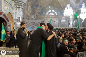 اجتماع عظیم عزاداران اردو زبان در حرم مطهر رضوی