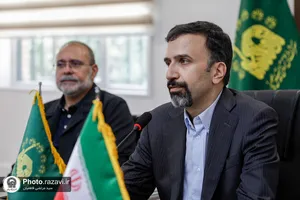 بازدید اعضای فرهنگستان هنر از کارخانه فرش آستان قدس رضوی