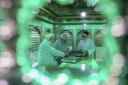 غبارروبی ضریح مطهر حضرت رضا علیه‌السلام در آستانه دهه کرامت