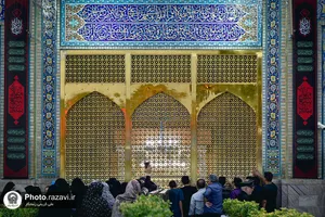 حرم مطهر رضوی در شب اربعین حسینی 