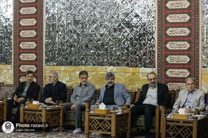 دیدار جمعی از نویسندگان با تولیت آستان قدس رضوی