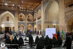 رسم ارادت به زبان علم، رویدادی متفاوت در حرم مطهر رضوی