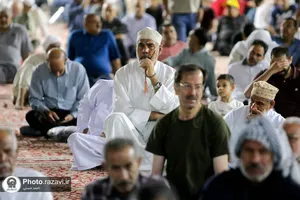 نمایش آیینی فریادی در تاریکی ویژه زائرین غیر ایرانی