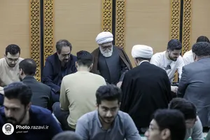 دیدار صمیمی تولیت آستان قدس رضوی با دانشجویان دانشگاه علوم پزشکی مشهد