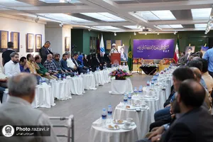 نشست صمیمی نویسندگان با تولیت آستان قدس رضوی