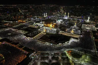 عکس با کیفیت : عکس هوایی از حرم امام رضا علیه السلام