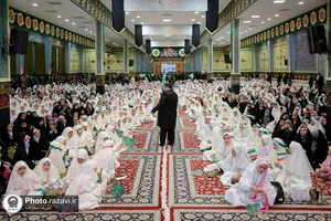 ضیافت افطاری 2000 دانش آموزان دختر مشهدی