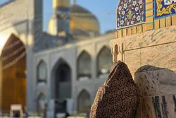 وقتی مرا میانِ عاشقان جای می‌دهی
