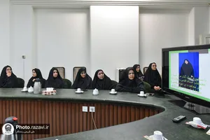 رونمایی از سومین شماره پژوهشنامه مطالعات اسنادي و آرشيوي در حرم مطهر رضوی