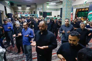 &laquo;ایران حسین(ع)&raquo; در ایستگاه دلدادگی؛ طنین نام شهیدان در پایانه کاوه اصفهان/ گزارش تصویری