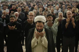 استغاثه به حضرت ولی‌عصر (عج) در پناهگاه شمس‌الشموس (ع)