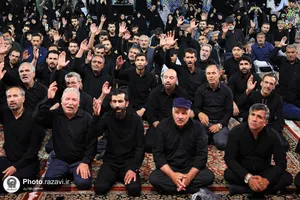 عزاداری سنتی شب پنجم محرم در &laquo;حسینیه حرم&raquo;