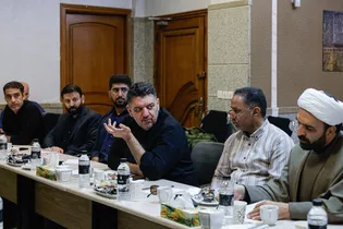 نشست تخصصی مرکز خادمیاری آستان قدس رضوی با معین‌های خادمیاری