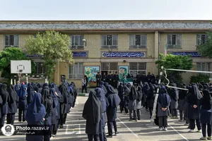حضور خدام حرم مطهر رضوی در مدرسه دخترانه رستگار مقدم