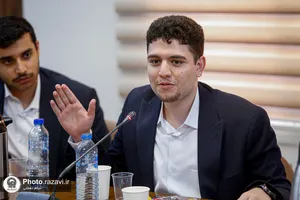 حضور دانش&zwnj;آموزان افتخارآفرین تیم ملی المپیاد هوش مصنوعی در دبیرستان و دانشگاه امام رضا علیه&zwnj;السلام 