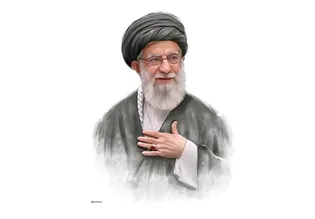 برگزاری محفل ادبی «گلوی زخمیِ بین‌الحرمین» به یاد قائد شهید در سمنان