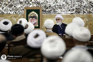 دیدار جمعی از اساتید حوزه&zwnj; علمیه اصفهان با تولیت آستان قدس رضوی
