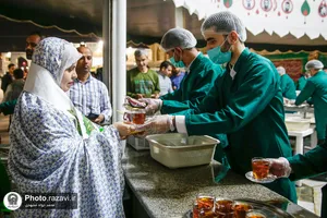 تشرف بانوان مهمان جشنواره &laquo;رسانه خورشید&raquo; به حرم مطهر رضوی