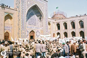 حرم مطهر رضوی؛ کانون انقلاب در مشهد-2