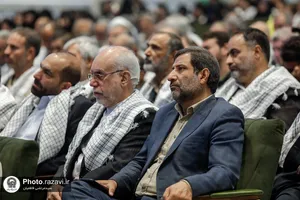 پخش زنده سخنرانی رهبر معظم انقلاب در تالار قدس حرم مطهر رضوی