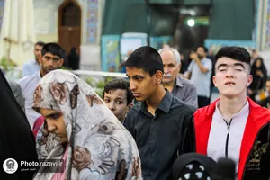 تشرف جمعی از نابینایان به حرم مطهر رضوی