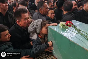 وداع زائران حرم رضوی با 5 شهید مدافع حرم در شام شهادت حضرت موسی بن جعفر علیه السلام
