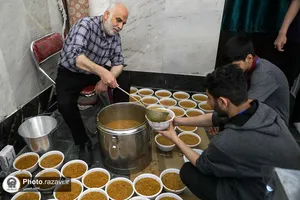 اعتکاف پسران نوجوان در حرم مطهر رضوی