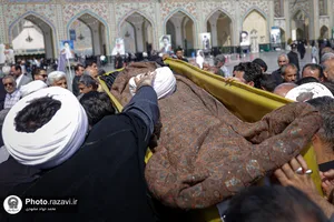 تشییع پیکر حجت&zwnj;الاسلام والمسلمین حسین صادقی در حرم مطهر رضوی
