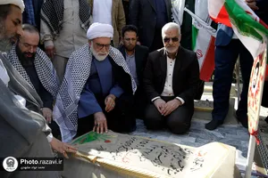 حضور تولیت آستان قدس رضوی در مزار شهدای هویزه