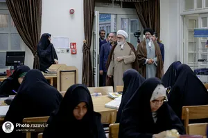 بازدید تولیت آستان قدس رضوی از کتابخانه مرکزی