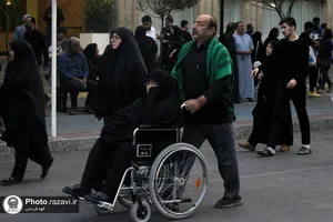 حضور دسته های عزای حسینی در خیابان&nbsp;های منتهی به حرم مطهر رضوی-1