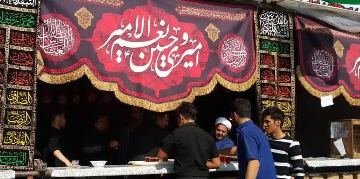 خدمت‌رسانی ۵ موکب رضوی قزوین به زائران اربعین حسینی