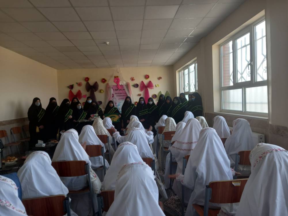 روایت اردوی فرهنگی دانش آموزان مدرسه امام رضا(ع) در حاشیه شهر مشهد 